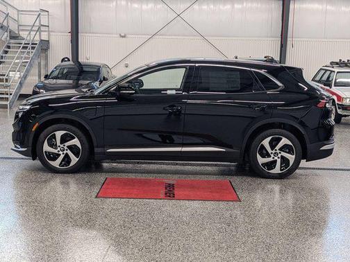 2025 VinFast VF 8 Eco