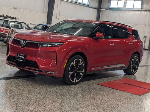 2024 VinFast VF 9 Plus