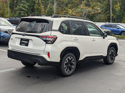 2025 Subaru Forester Premium