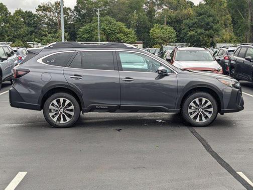 2025 Subaru Outback Touring XT