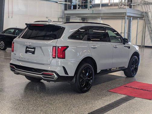2022 Kia Sorento SX