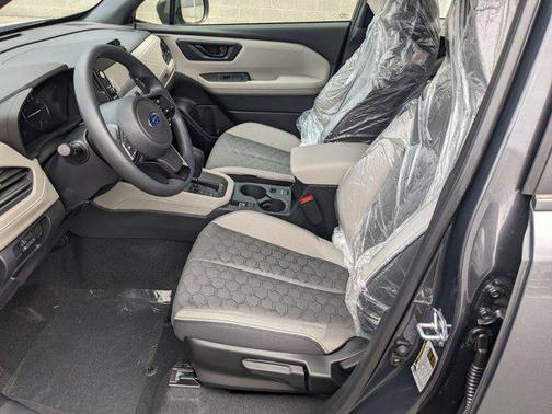 2025 Subaru Forester Base