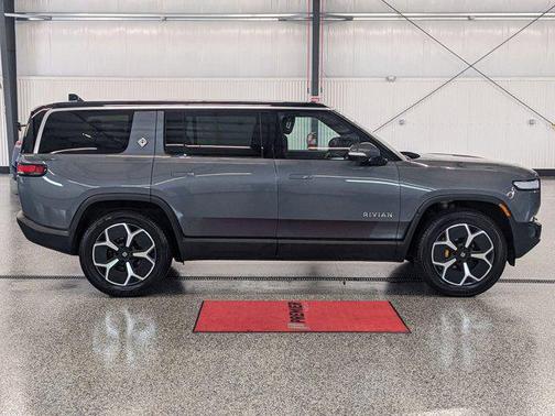 2023 Rivian R1S Adventure