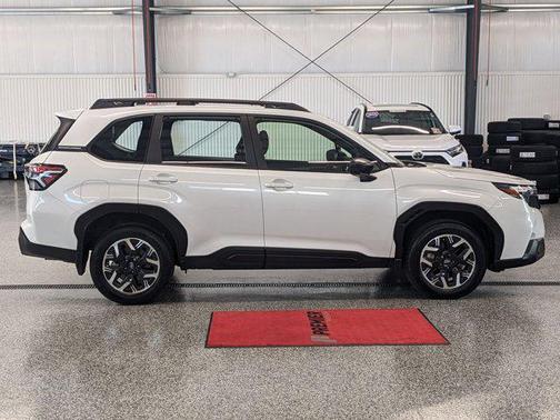 2025 Subaru Forester Base