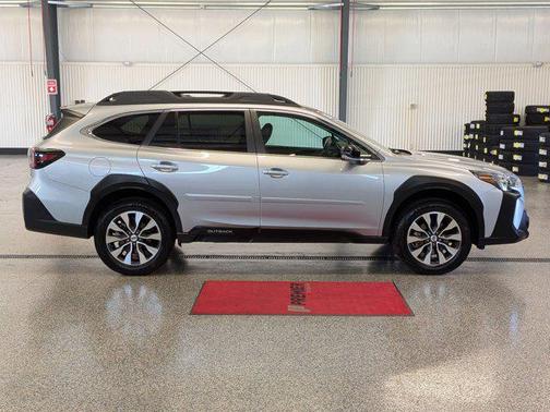 Ice Silver Metallic 2025 Subaru Outback Limited