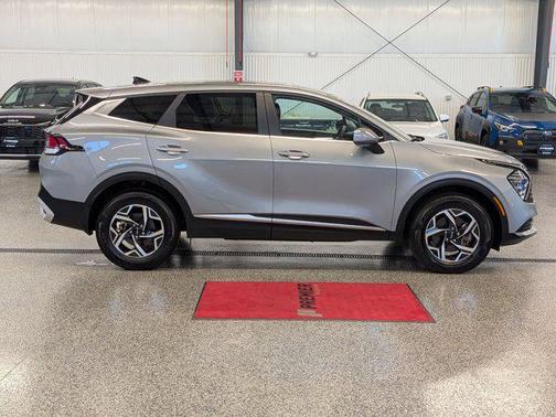 Steel Gray 2024 Kia Sportage LX
