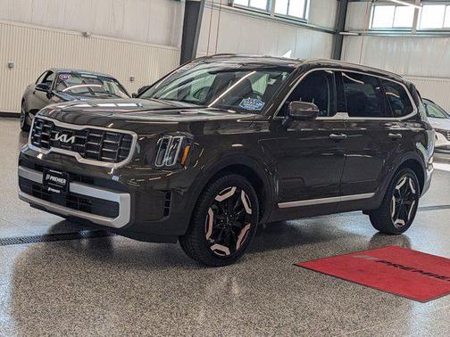 2023 Kia Telluride S