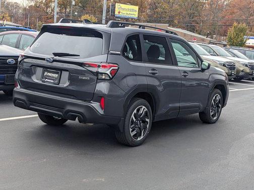 2025 Subaru Forester Hybrid Premium