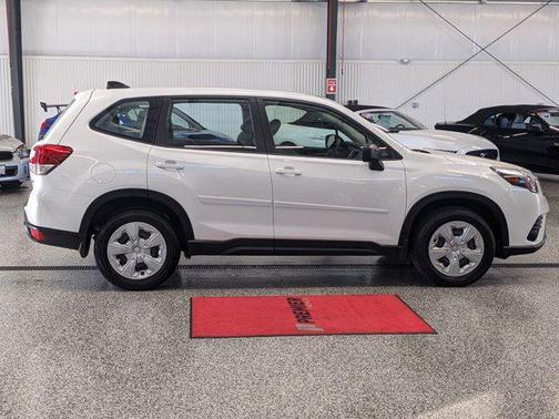 2024 Subaru Forester Base