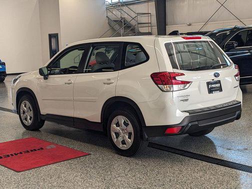 2024 Subaru Forester Base