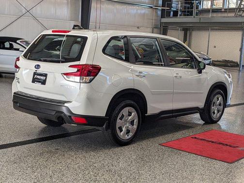2024 Subaru Forester Base