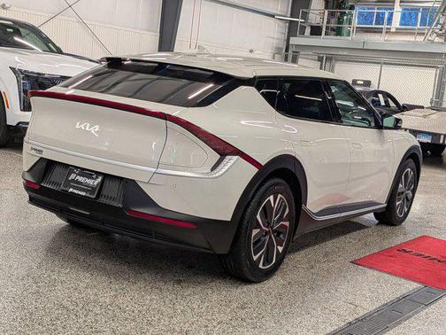 2024 Kia EV6 Light Long Range