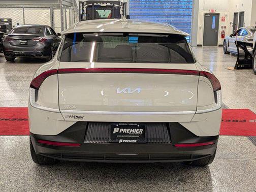 2024 Kia EV6 Light Long Range