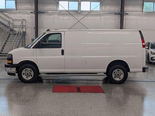 2023 GMC Savana 2500 Work Van