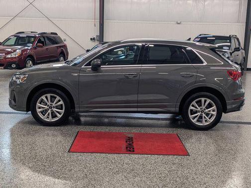 2024 Audi Q3 Premium 45 TFSI S line quattro Tiptronic