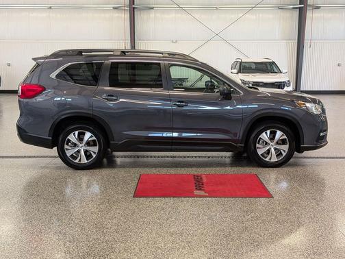 Magnetite Gray Metallic 2019 Subaru Ascent Premium 8-Passenger
