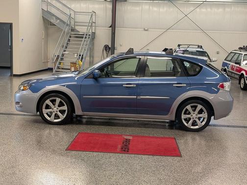 Newport Blue Pearl With Steel Silver Metallic 2010 Subaru Impreza Outback Sport