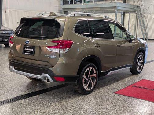 2023 Subaru Forester Touring