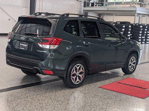 2022 Subaru Forester Premium
