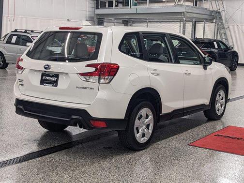 2022 Subaru Forester Base