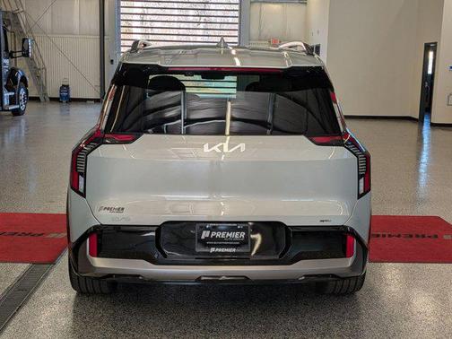 Ivory Silver 2024 Kia EV9 GT-Line