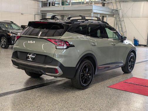Jungle Green/Ebony Black Roof 2024 Kia Sportage S