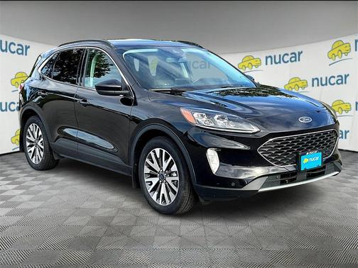 2022 Ford Escape Titanium