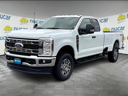 2025 Ford F-350 XLT