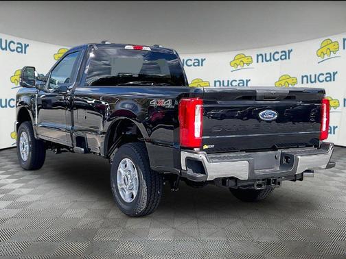 Agate Black Metallic 2026 Ford F-250 XLT