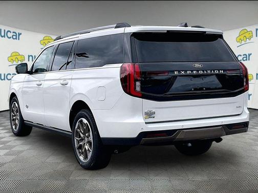 Star White Metallic Tri-Coat 2026 Ford Expedition Max King Ranch