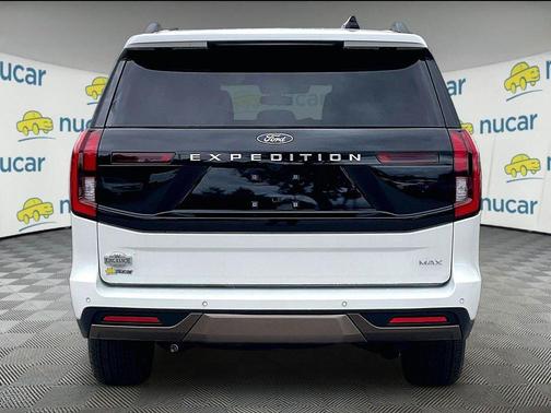 Star White Metallic Tri-Coat 2026 Ford Expedition Max King Ranch