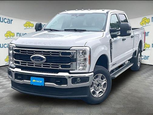Avalanche 2026 Ford F-350 XLT