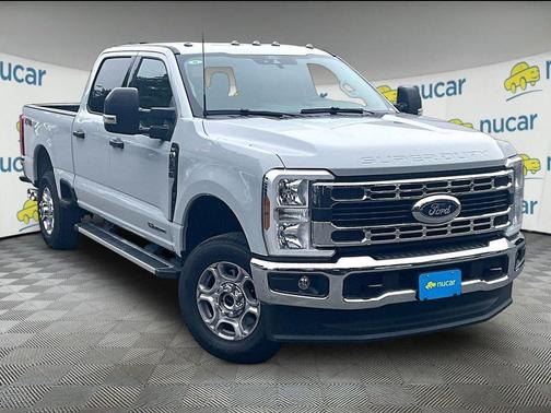 Avalanche 2026 Ford F-350 XLT