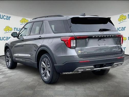 Carbonized Gray Metallic 2026 Ford Explorer Active