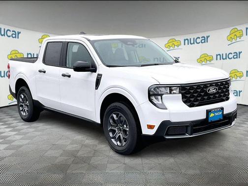 Oxford White 2025 Ford Maverick XLT