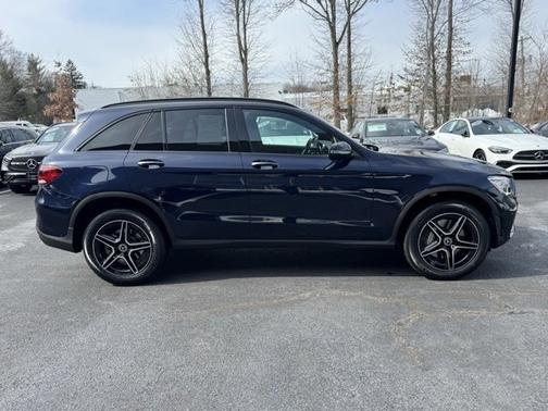2022 Mercedes-Benz GLC 300 