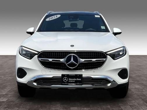 Polar White 2024 Mercedes-Benz GLC 300