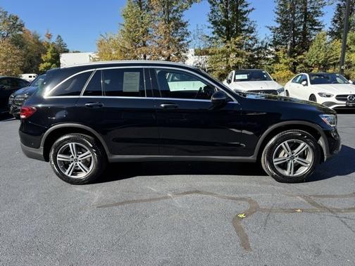 2022 Mercedes-Benz GLC 300 