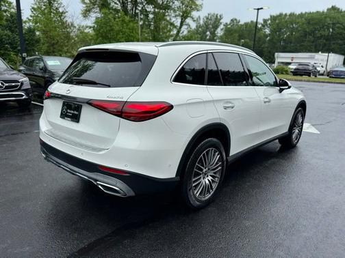 Polar White 2023 Mercedes-Benz GLC 300 4MATIC