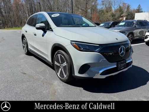 MANUFAKTUR Alpine Grey 2023 Mercedes-Benz EQE 350 4MATIC