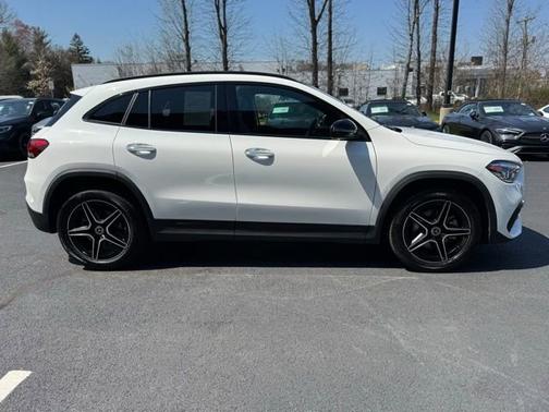 Polar White 2023 Mercedes-Benz GLA 250 4MATIC