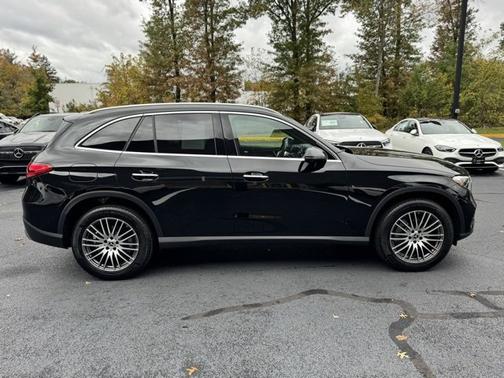 2024 Mercedes-Benz GLC 300 