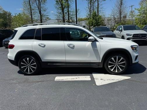 Polar White 2023 Mercedes-Benz GLB 250