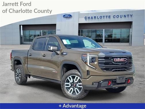 2023 GMC Sierra 1500 AT4