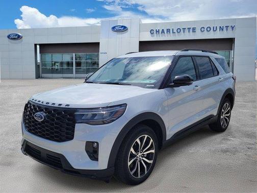 Space White Metallic 2026 Ford Explorer ST-Line