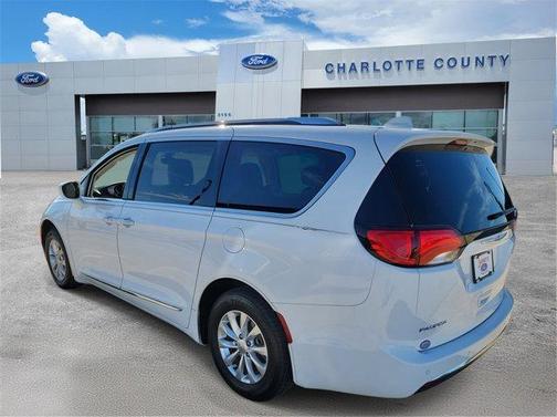 2018 Chrysler Pacifica Touring-L Plus