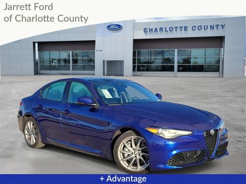 2023 Alfa Romeo Giulia Base