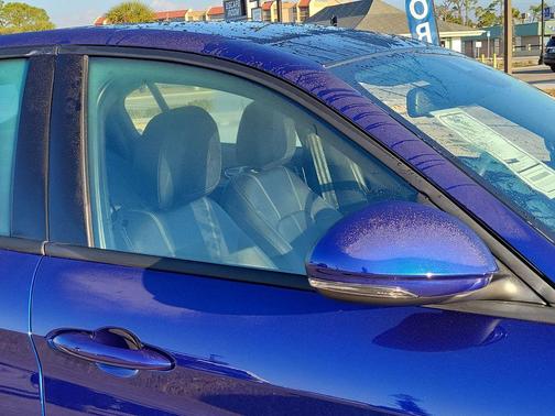 2023 Alfa Romeo Giulia Base