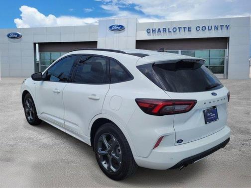 Oxford White 2023 Ford Escape ST-Line