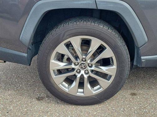 Magnetic Gray Metallic 2021 Toyota RAV4 XLE Premium